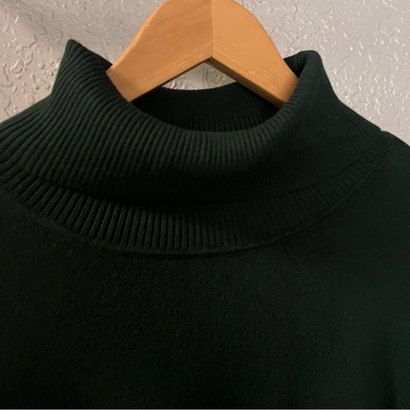 Calvin Klein XL Dark Green Turtle Neck Sweater - Picture 5 of 11